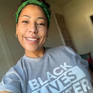 Meet your Posher, Claire